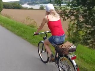 Bicyle tour ändarna med dubbel belastning av sperma