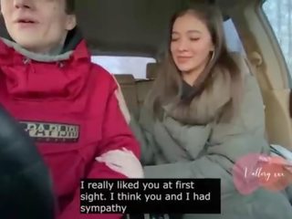 Шпионин камера реален руски духане в кола с conversations